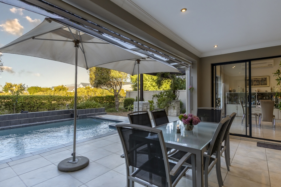 2 Bedroom Property for Sale in De Wijnlanden Residential Estate Western Cape